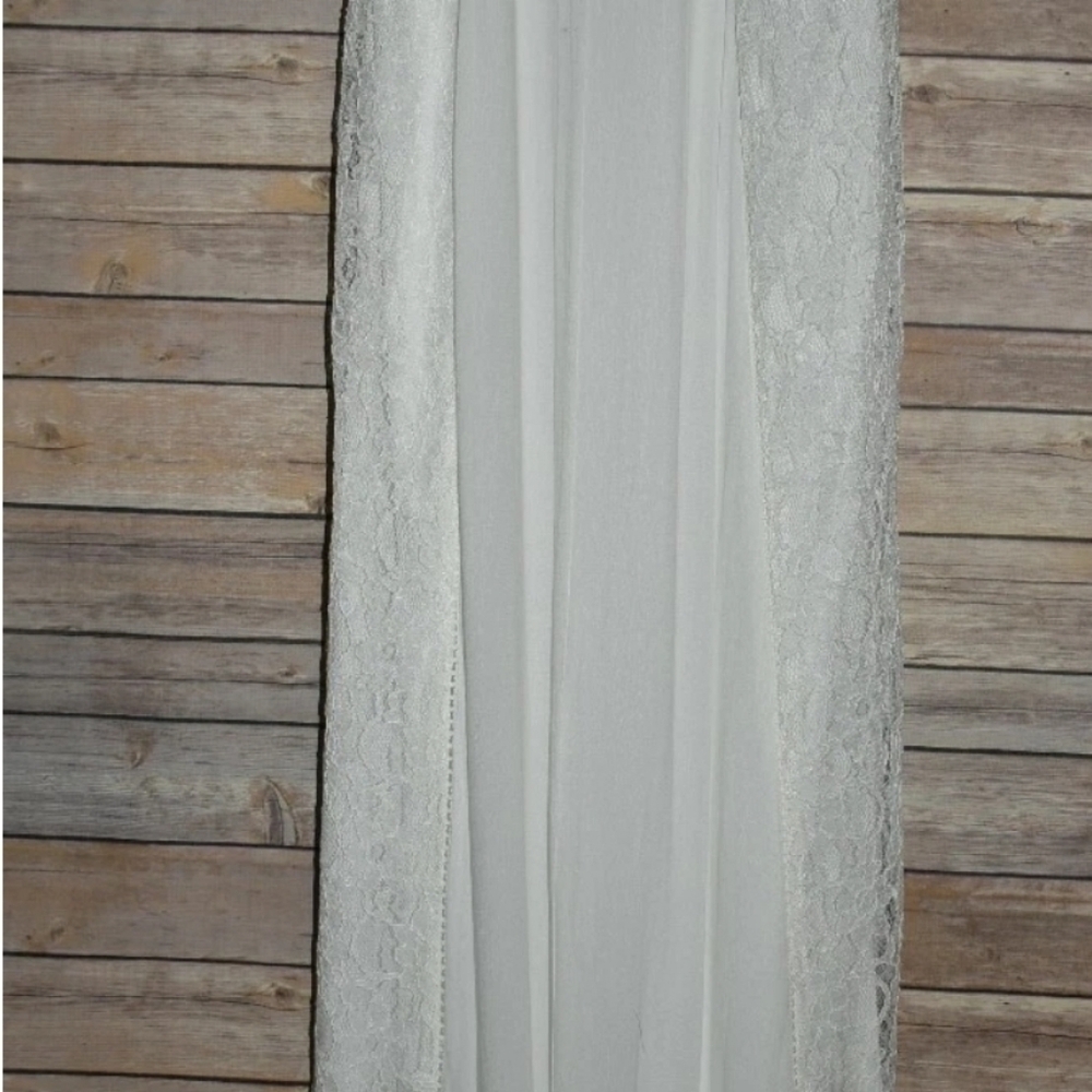 NWT Beautiful maxi dress. Creamy White Lace and spaghetti straps Medium - Picture 16 of 16